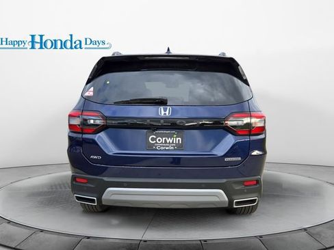 New 2025 Honda Pilot Touring image 19