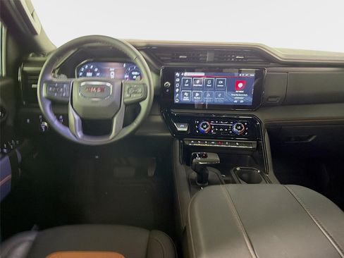 Certified 2026 GMC Sierra 1500 AT4 w/ AT4 Premium Package AWD/4WD image 24