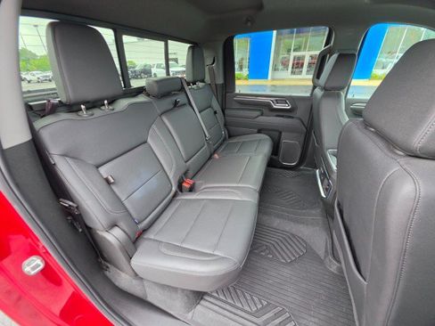 Used 2025 Chevrolet Silverado 2500 LTZ w/ LTZ Convenience Package AWD/4WD image 18