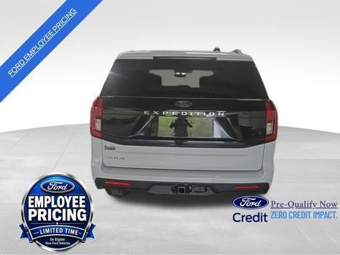 New 2026 Ford Expedition Active AWD/4WD image 3
