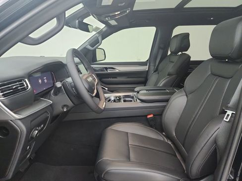 New 2026 Jeep Grand Wagoneer L 4WD image 18