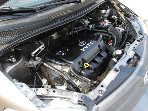 Used 2005 Scion xA FWD image 17