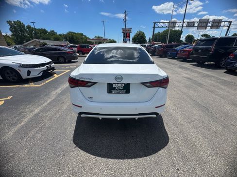 Used 2024 Nissan Sentra S FWD image 4