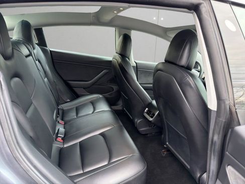 Used 2020 Tesla Model 3 Long Range image 12