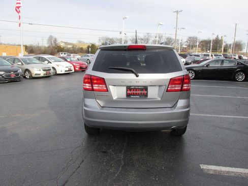 Used 2017 Dodge Journey SE w/ Flexible Seating Group FWD image 10