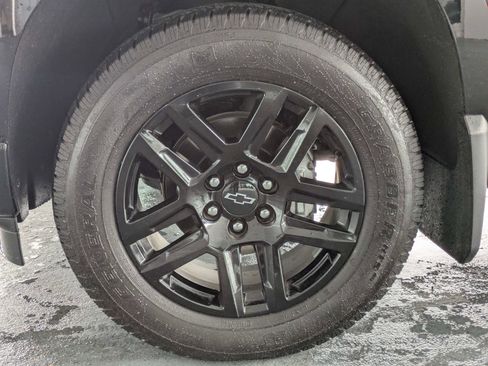 Used 2024 Chevrolet Silverado 1500 Custom AWD/4WD image 30