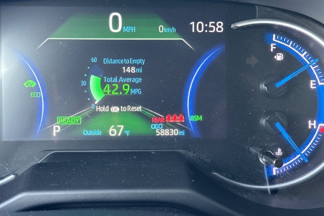 Used 2023 Toyota RAV4 XLE AWD/4WD image 30