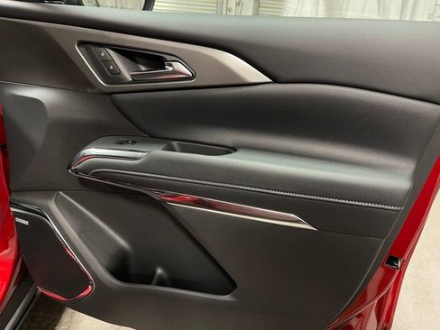 New 2026 Chevrolet Traverse LT w/ Enhanced Driving Package image 11