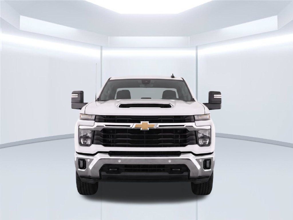 Used 2025 Chevrolet Silverado 2500 LT w/ Safety Package AWD/4WD image 7