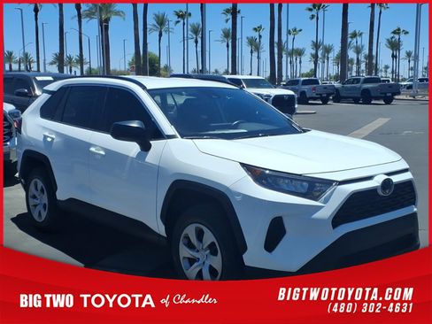 Used 2021 Toyota RAV4 LE w/ Carpet Mat Package (TMS) FWD image 1