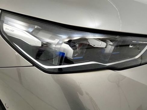 Used 2026 BMW i5 eDrive40 w/ M Sport Package RWD image 22