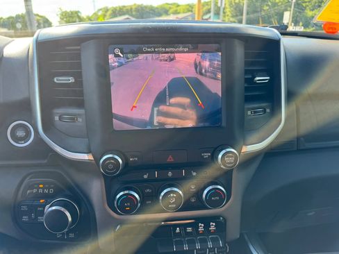 Used 2019 RAM 1500 Big Horn AWD/4WD image 15