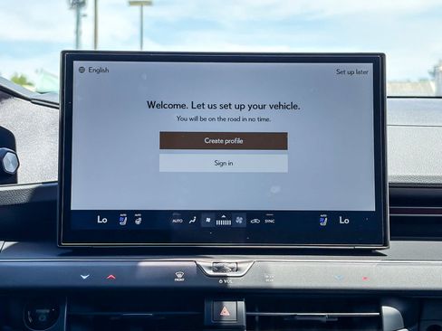 New 2026 Lexus ES 350e FWD image 15