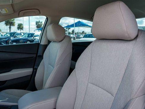 Certified 2025 Honda Accord LX image 11