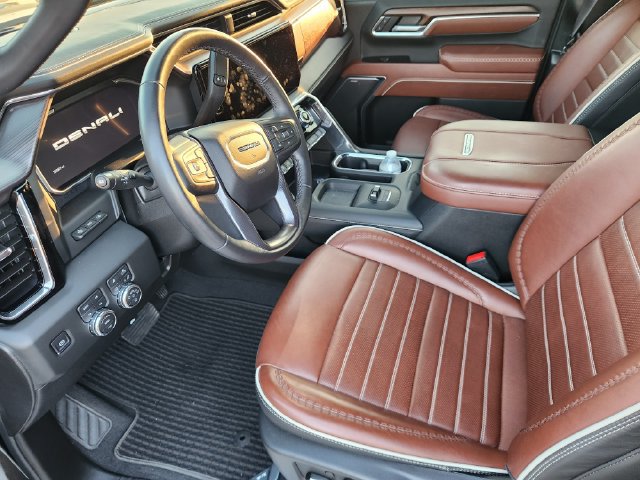 Used 2026 GMC Sierra 3500 Denali Ultimate AWD/4WD image 8