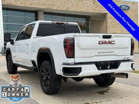 Used 2025 GMC Sierra 2500 AT4 w/ AT4 Premium Plus Package AWD/4WD image 11