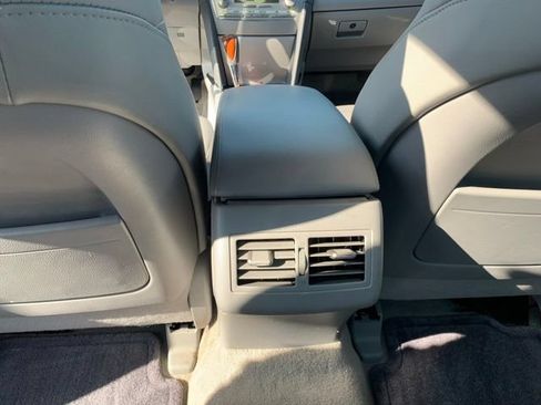 Used 2010 Toyota Camry XLE FWD image 20