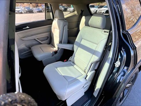 Used 2023 Volkswagen Atlas SEL R-Line image 14