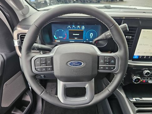 New 2026 Ford F250 Lariat w/ Black Appearance Package AWD/4WD image 13