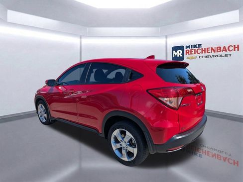 Used 2017 Honda HR-V EX image 6