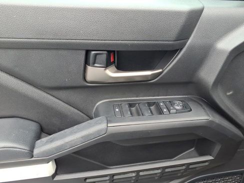 Used 2023 Toyota Tacoma TRD Off-Road w/ Technology Package RWD image 11