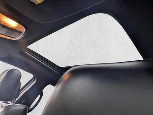 Used 2016 Jeep Grand Cherokee Limited image 16