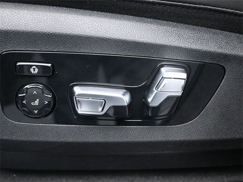 New 2026 BMW X6 xDrive40i image 31