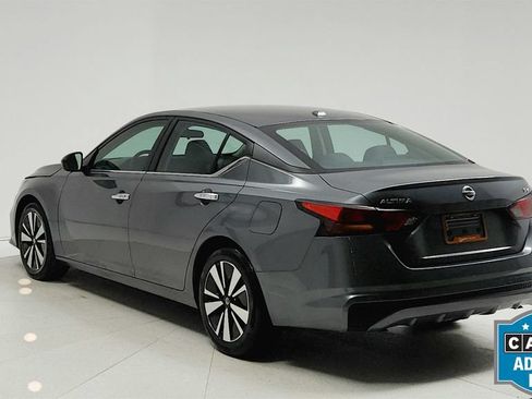 Used 2022 Nissan Altima 2.5 SV FWD image 5