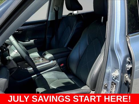 Used 2022 Toyota Highlander Platinum AWD/4WD image 25