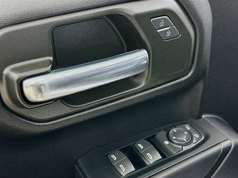 Used 2023 GMC Sierra 1500 Pro w/ Pro Value Package image 17