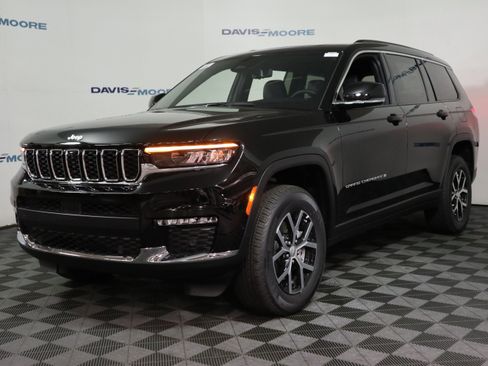 New 2025 Jeep Grand Cherokee L Limited w/ Luxury Tech Group II AWD/4WD image 12