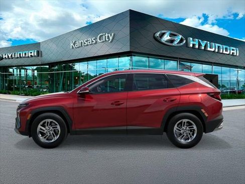New 2026 Hyundai Tucson SE FWD image 3