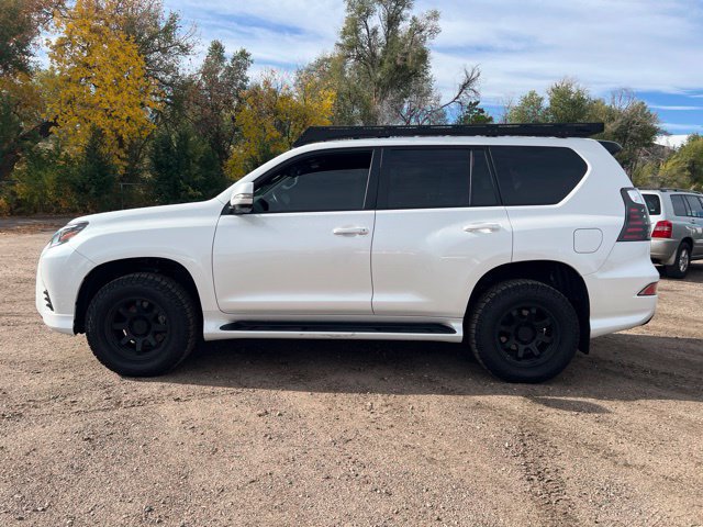 Used 2023 Lexus GX 460 w/ Black Line Special Edition AWD/4WD image 2