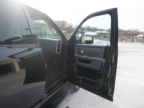 Used 2019 RAM 1500 Big Horn image 36