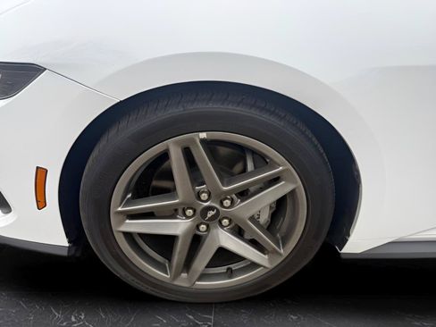Used 2024 Ford Mustang GT Premium RWD image 34
