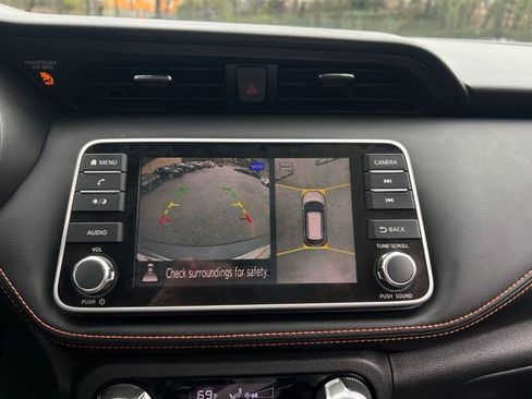 Used 2020 Nissan Kicks SR image 24