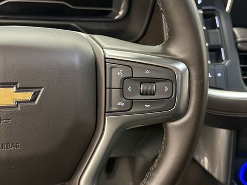 Used 2024 Chevrolet Suburban LT image 19