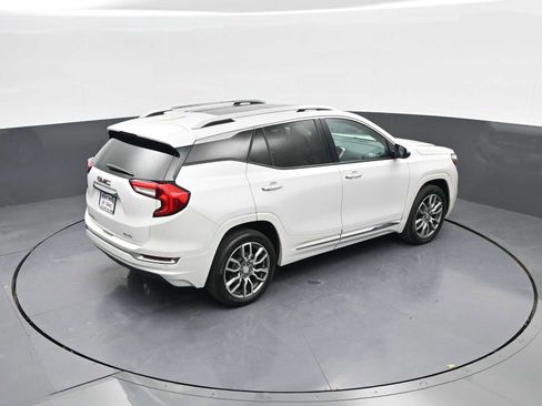 Used 2024 GMC Terrain Denali w/ Denali Premium Package image 36