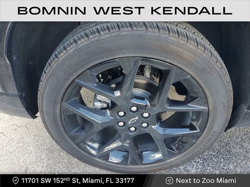 Used 2024 Chevrolet Traverse RS image 9