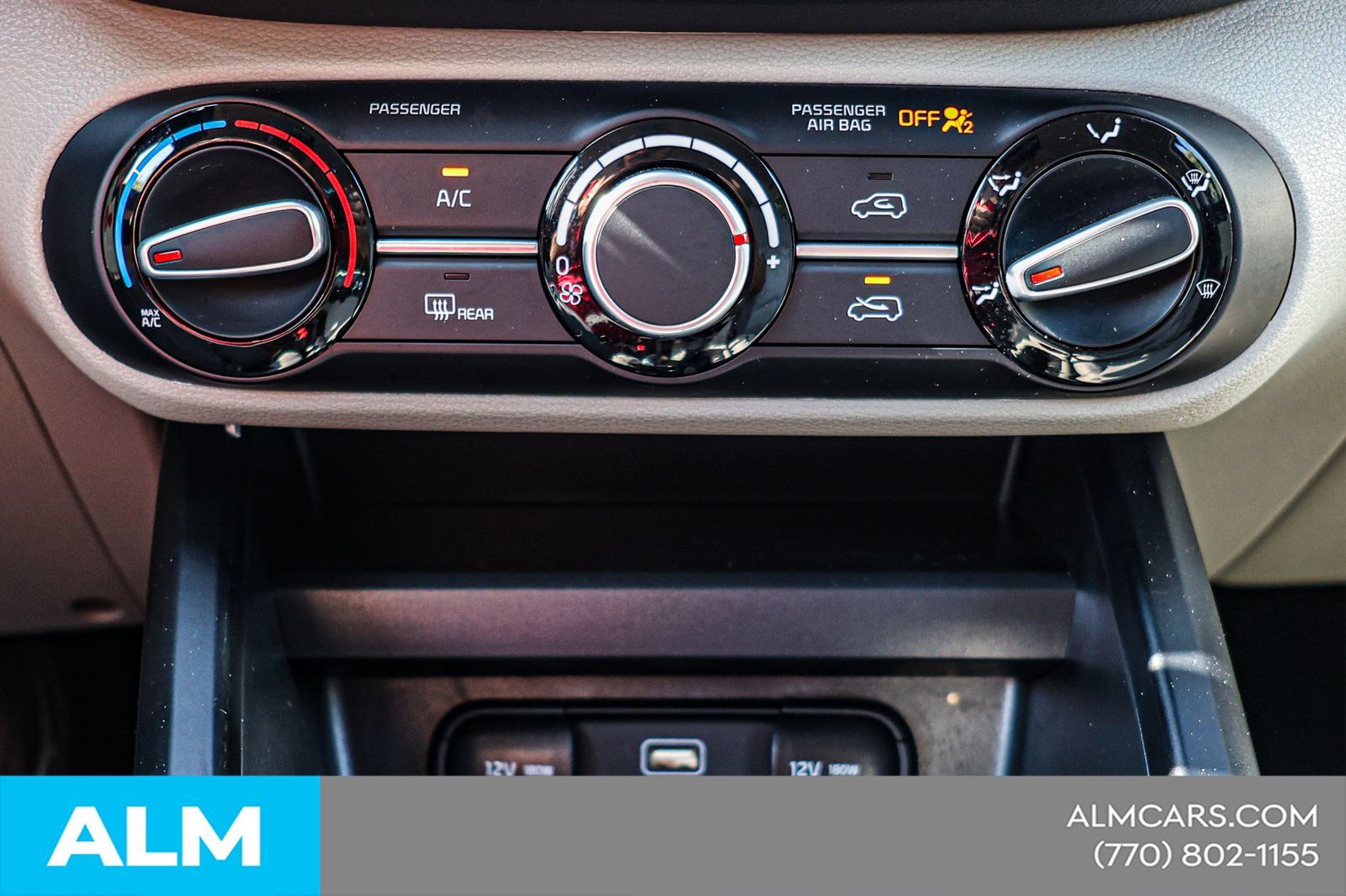 Used 2025 Kia Soul LX w/ LX Technology Package FWD image 31