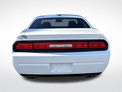 Used 2012 Dodge Challenger R/T image 4