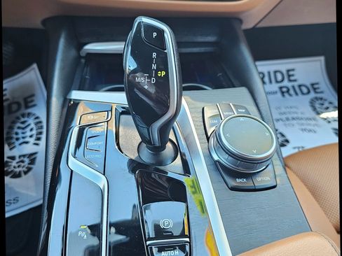 Used 2023 BMW 530i xDrive w/ Convenience Package AWD/4WD image 27