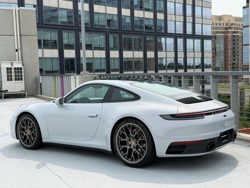 Certified 2024 Porsche 911 Carrera RWD image 3