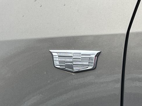 Used 2018 Cadillac XT5 Luxury w/ LPO, Wheel Lock Package image 32