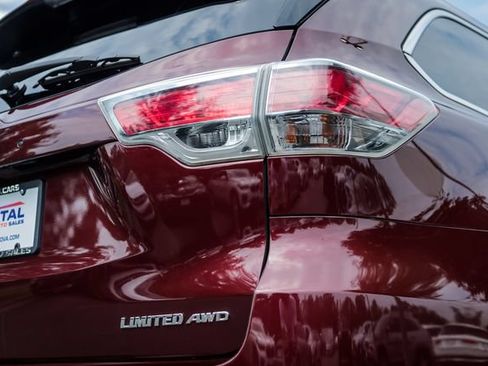 Used 2015 Toyota Highlander Limited Platinum AWD/4WD image 21