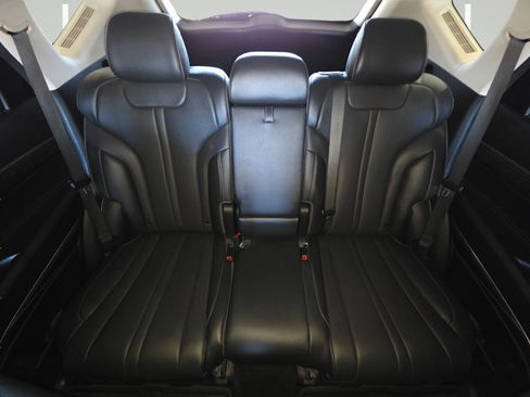 Used 2023 Genesis GV80 2.5T w/ Winter Weather Package AWD/4WD image 27