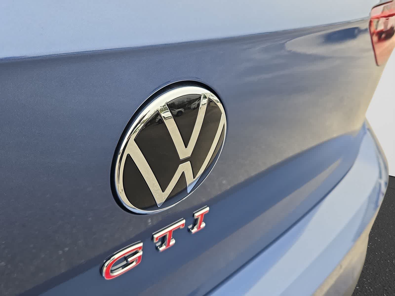 New 2026 Volkswagen GTI SE FWD image 12