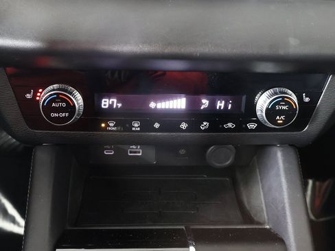 Used 2022 Mitsubishi Outlander SEL Black Edition image 48