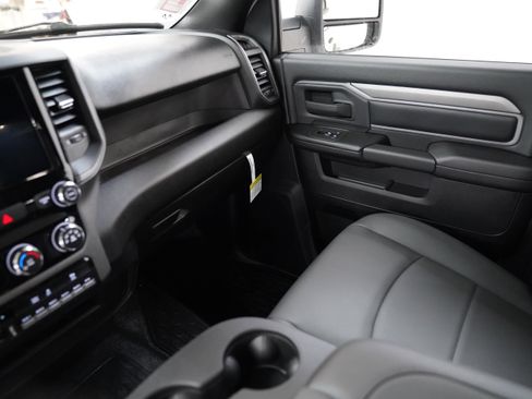 New 2026 RAM 3500 Tradesman image 10