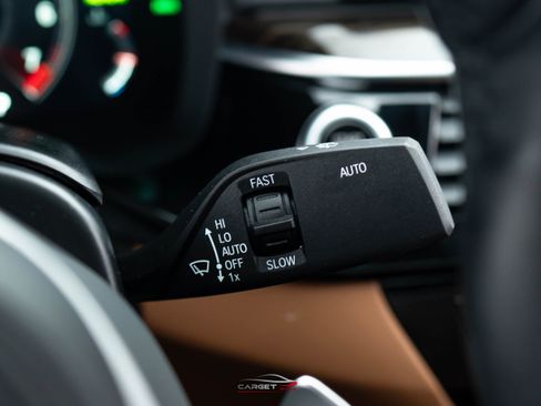 Used 2019 BMW M550i xDrive image 28